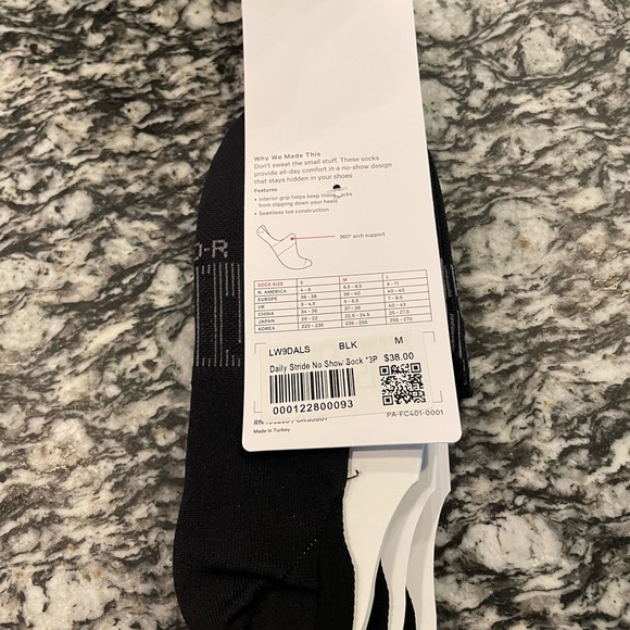 Daily Stride No Show Sock - Picture 2 of 3